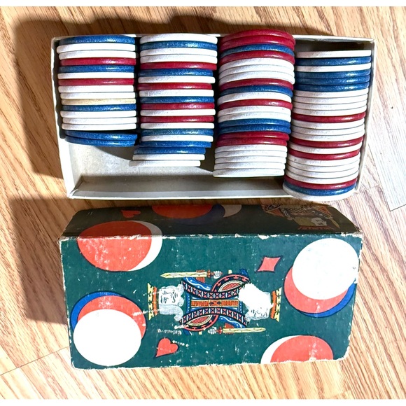 PLA-M-WEL Other - 72 Vintage Wooden Casino PLA-M-WEL Poker Chips